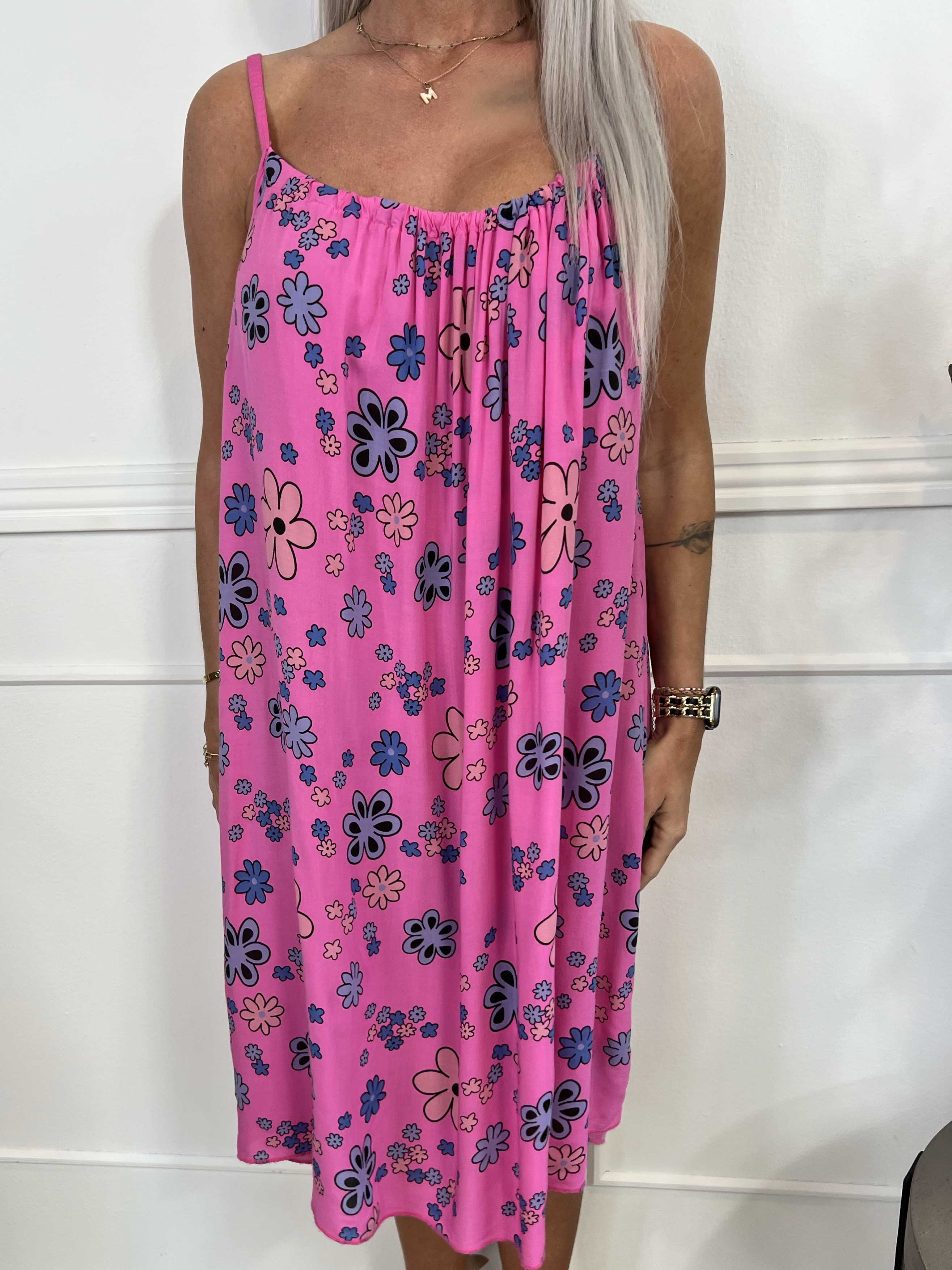 Sunshines Flower - Let kjole i viskose med blomsterprint